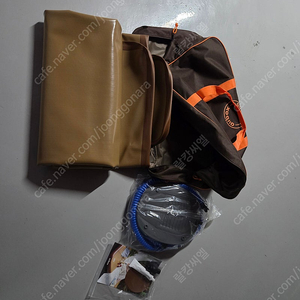 꼼지락 카니발 2열 차박 에어매트/패드 팝니다.