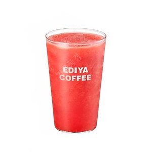 이디야 생과일수박주스(L) 4300원.(9.26일까지)