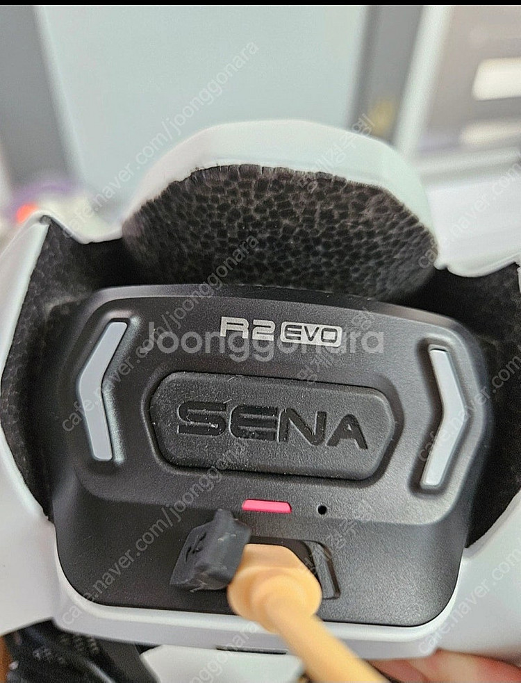 세나 R2 EVO 스마트 자전거 헬멧(m) 판매합니다.--7