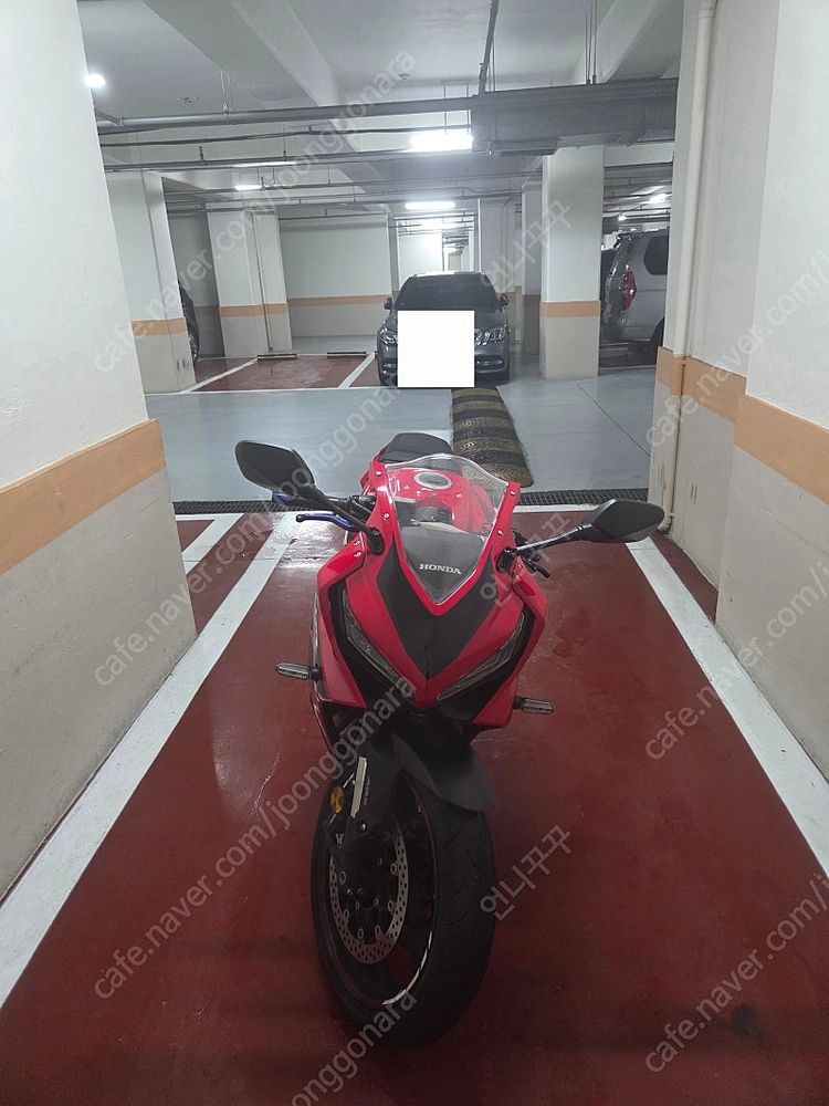 23년식 혼다 CBR650R 8,XXXkm 판매합니다. 이미지