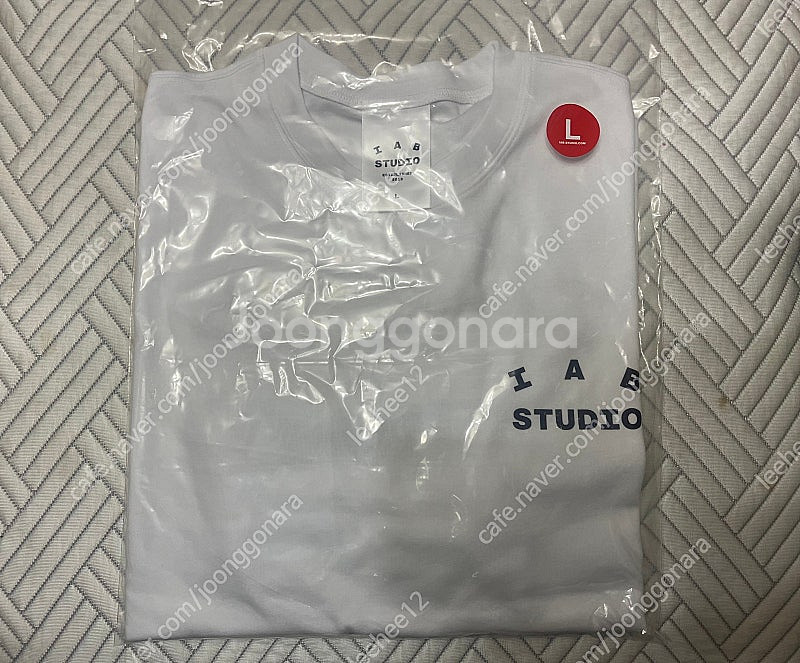 L XL 아이앱 스튜디오 반팔 티셔츠 쿠로미 화이트 블...--1