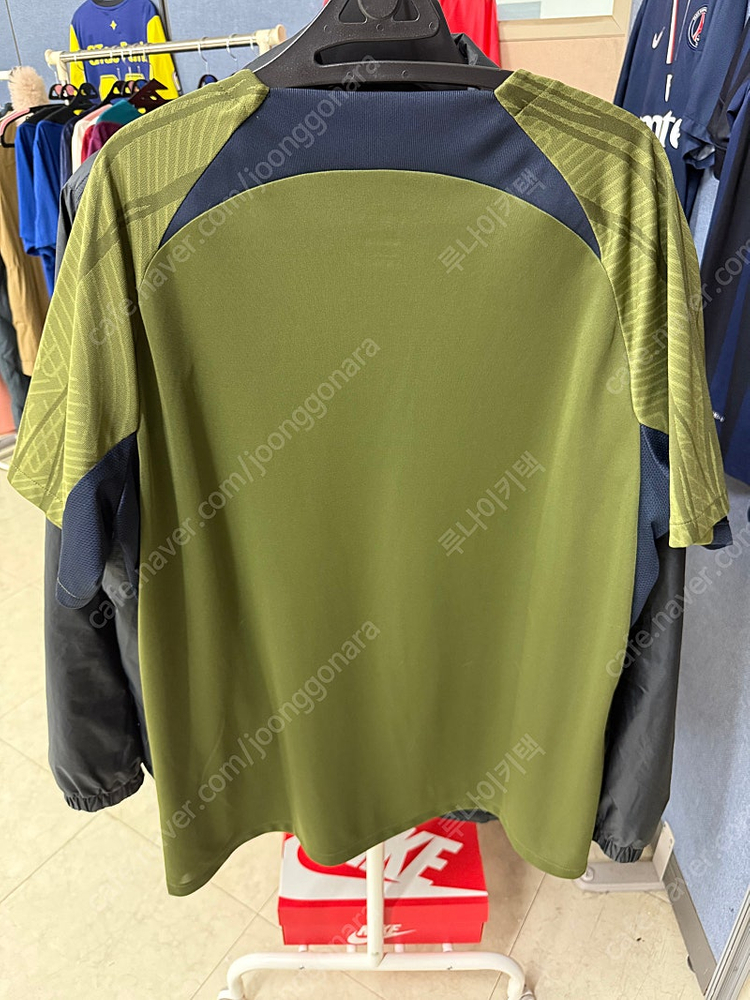 나이키 PSG 조던 트레이닝탑 해외엑라 이미지