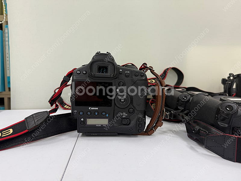 관리 잘된 캐논 왕덱스 1DX 2대 DSLR 바디 처분...--9