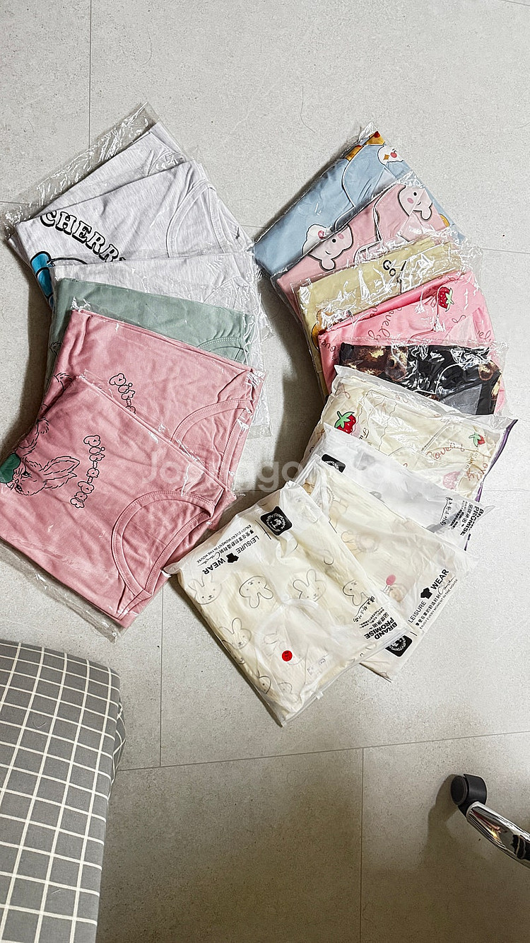 성인용 free사이즈 잠옷 원피스 티 창고정리--0