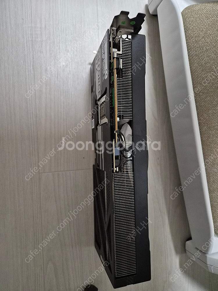 갤럭시 RTX5070TI EX GAMER 팝니다--3