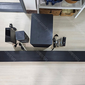 LG 사운드바 SL10YG+SPK8S 팝니다.