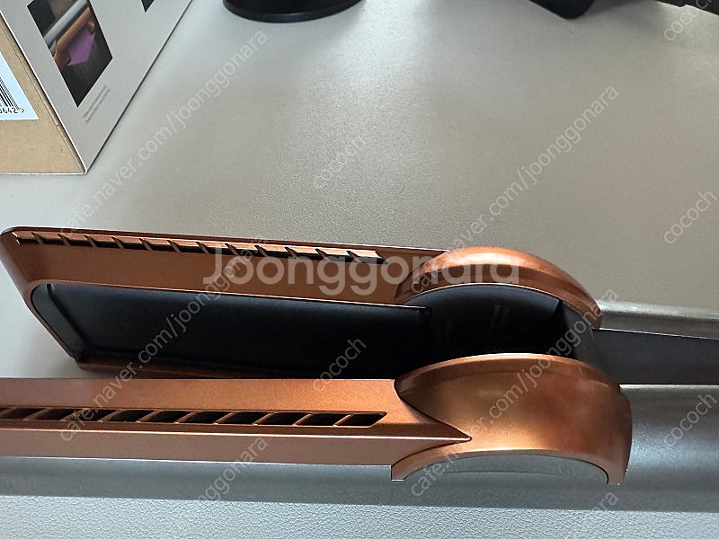 다이슨 에어스트레이트 팝니다--2