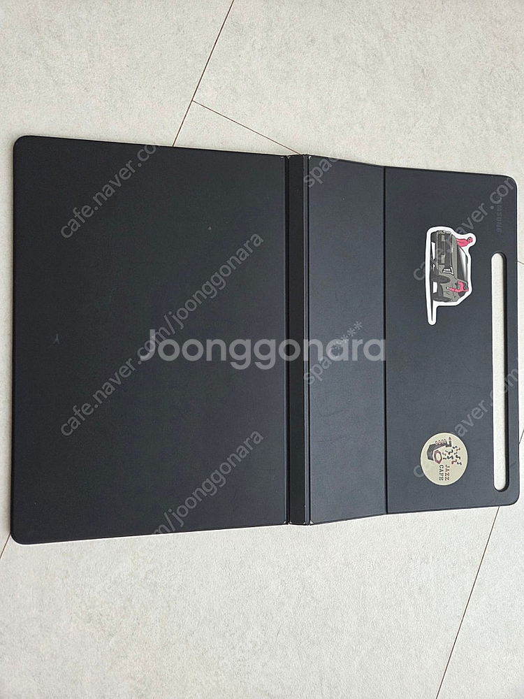 갤럭시 탭 S8 5G 실버 키보드 케이스 포함--7