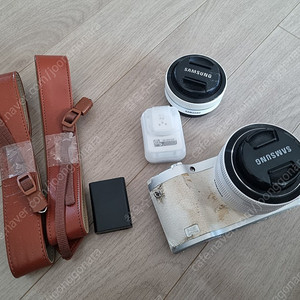 삼성 미러리스 NX300M +20-50mm + 16mm 일괄판매