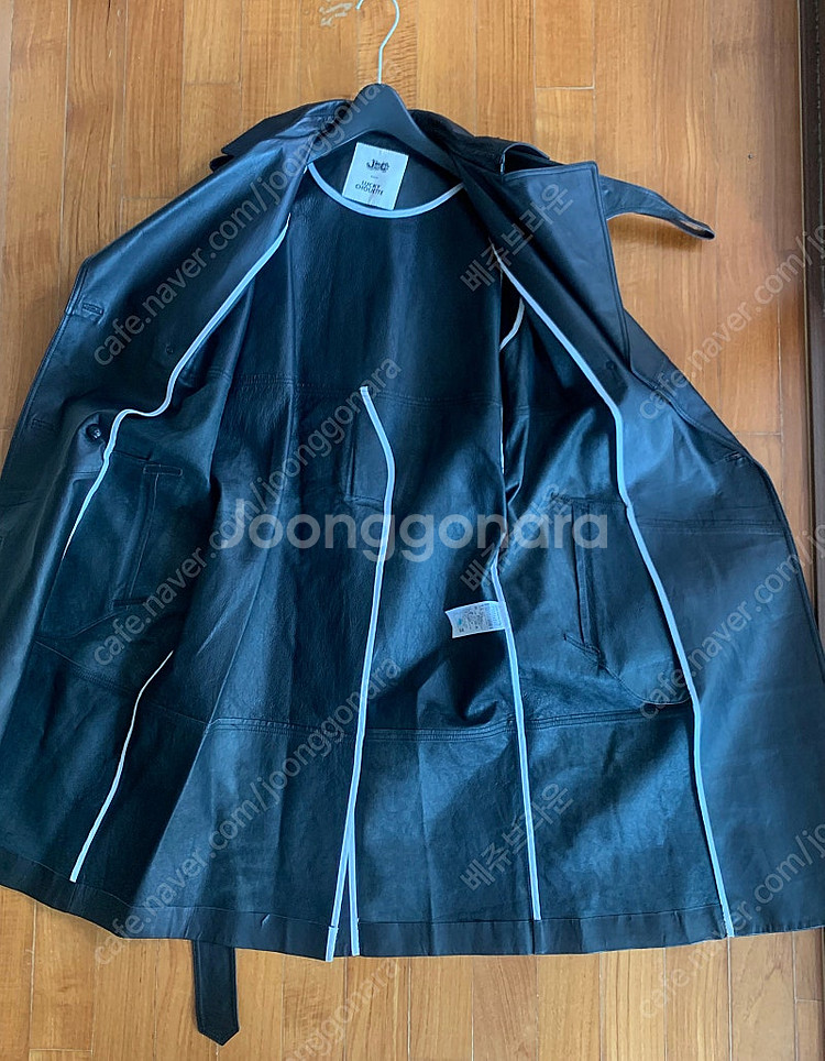 자뎅드슈에뜨 컬렉션라인 가죽코트/ 프리사이즈 / 35만--3