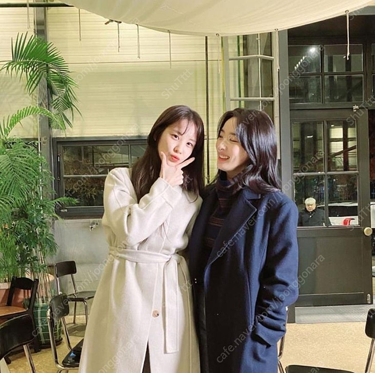 한섬 래트 LATT 서현 캐시미어 핸드메이드 코트--2