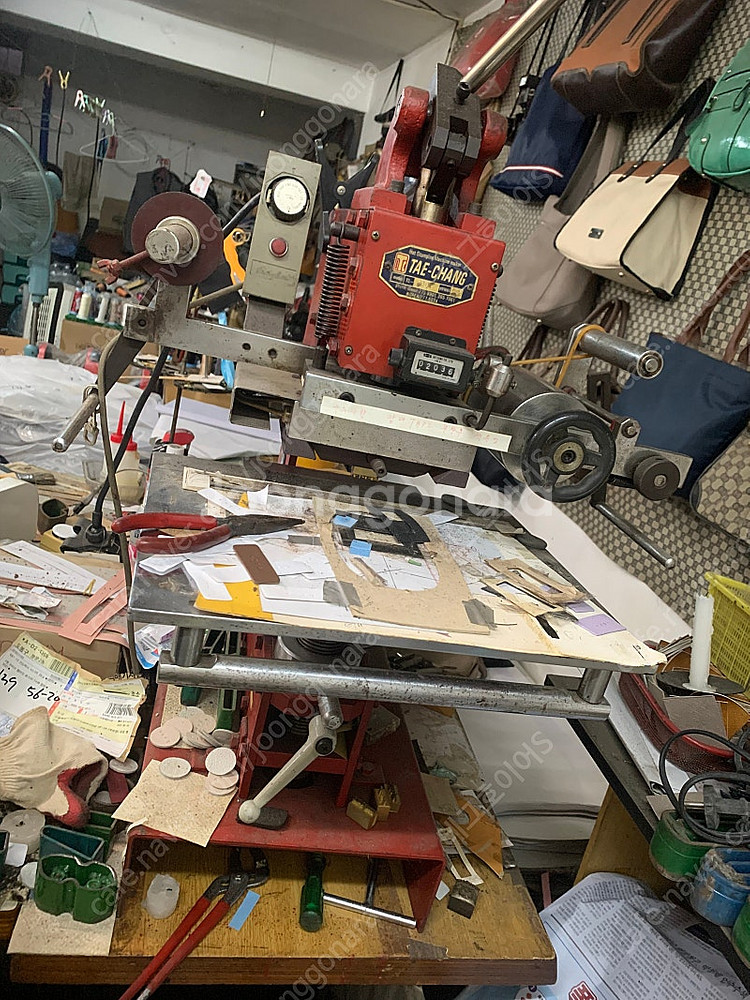 태창 TC600 가죽 작업용 불박기 팝니다.--3