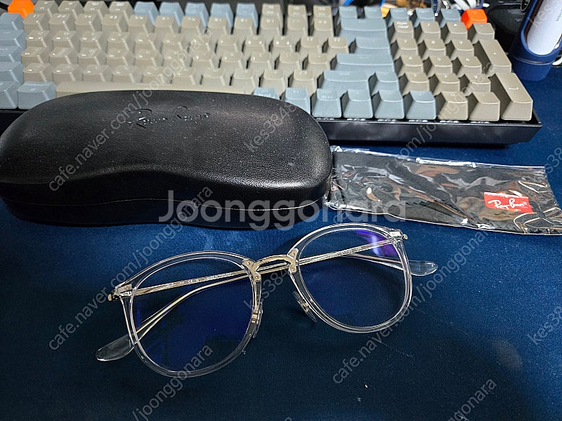 레이벤 7140 2001 투명테 51사이즈 판매합니다--0