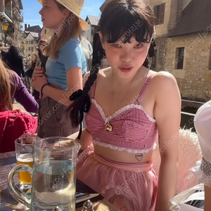 프레클 메이드 브라렛 클라우드 셋업 레드 s 파르벵 누아누 서쿠키 오버듀플레어 스컬프터 온무드 인스턴트펑크 어나더랭귀지 프루타 시눈 메리어라운드 글로니 마블링 파이시스 플레따 모래