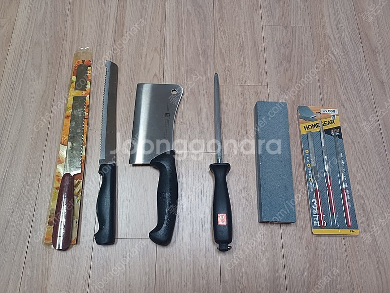 새제품) 독일산 즈윌링 헹켈 정육칼칼과 숫돌 세트 8만원--0