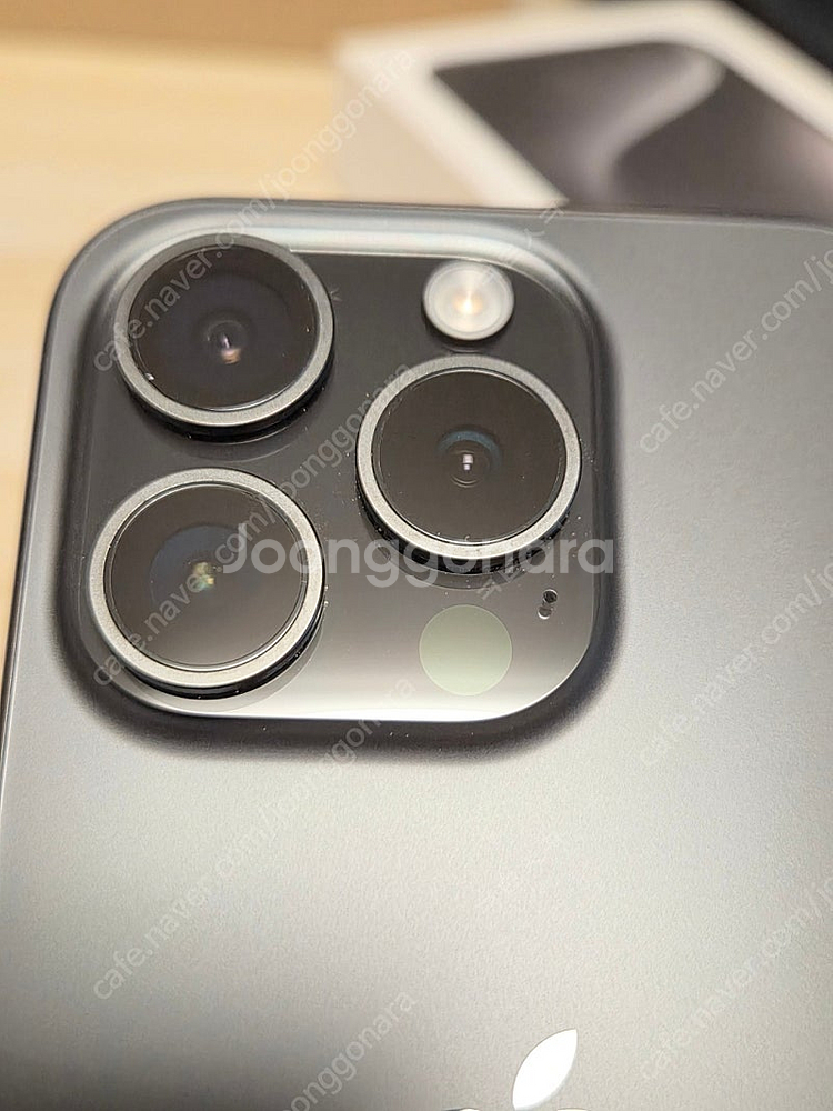 아이폰15프로 블랙티타늄 256GB--2