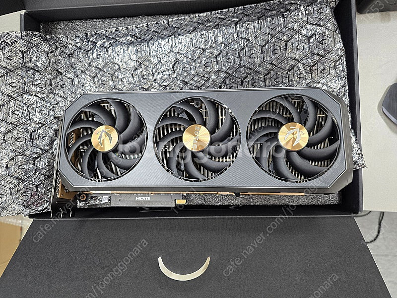 ZOTAC GAMING 지포스 RTX 5090 AMP ...--0