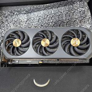 ZOTAC GAMING 지포스 RTX 5090 AMP EXTREME INFINITY