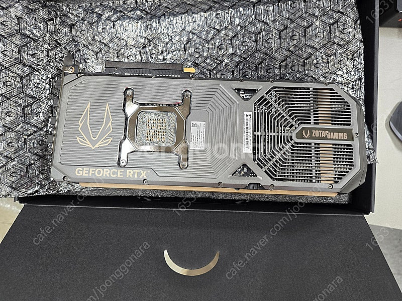 ZOTAC GAMING 지포스 RTX 5090 AMP ...--1