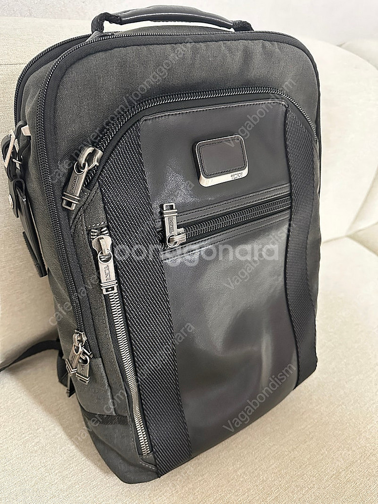 투미(TUMI) 알파 브라보 데이비스 백팩 팝니다.--5