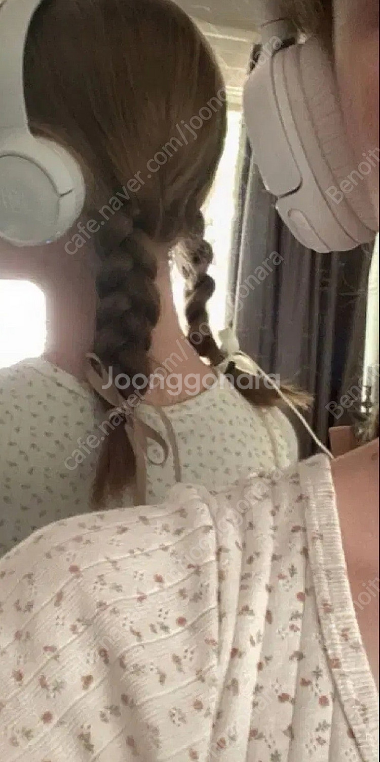 브랜디멜빌 잔꽃무늬 탑 긴팔 티셔츠--3