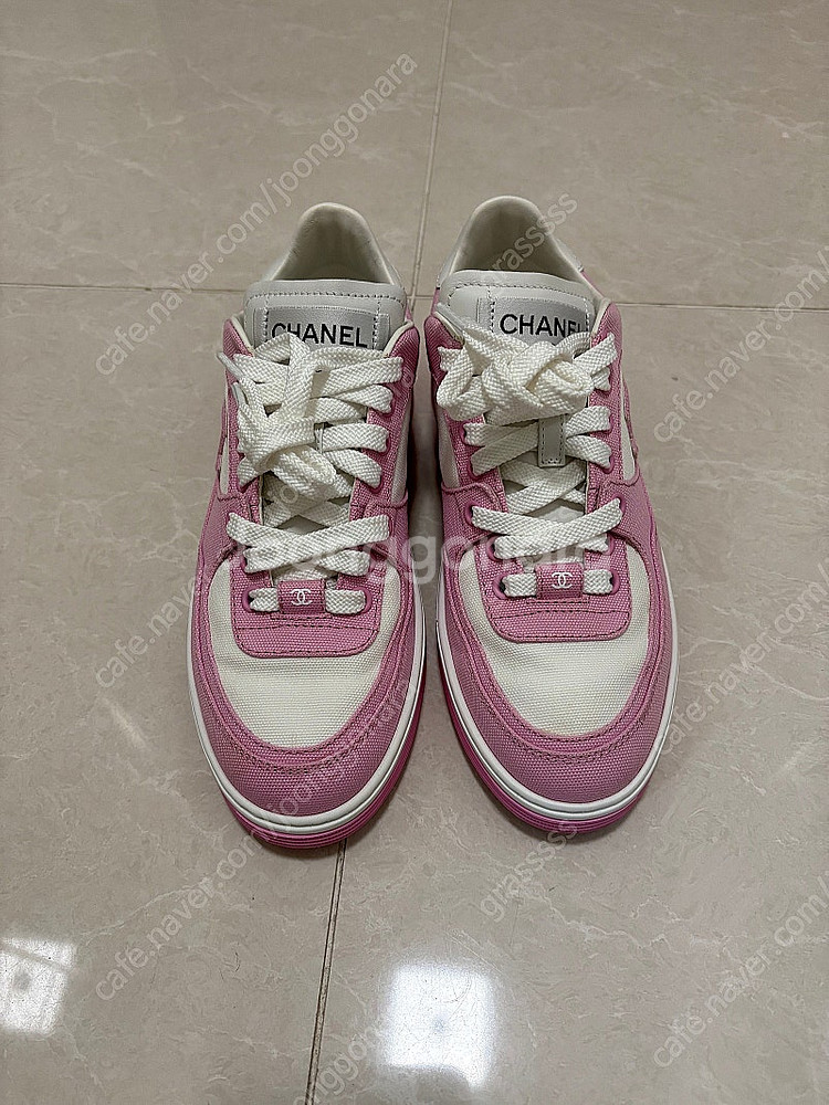 샤넬 24SS 샤넬 코튼 스니커즈 CC 로고 제니 스니...--0