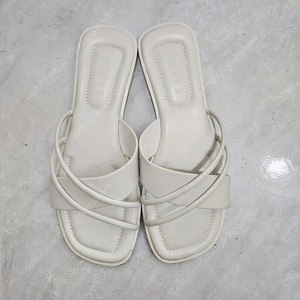 OLLIE 여성 흰색 뮬슬리퍼