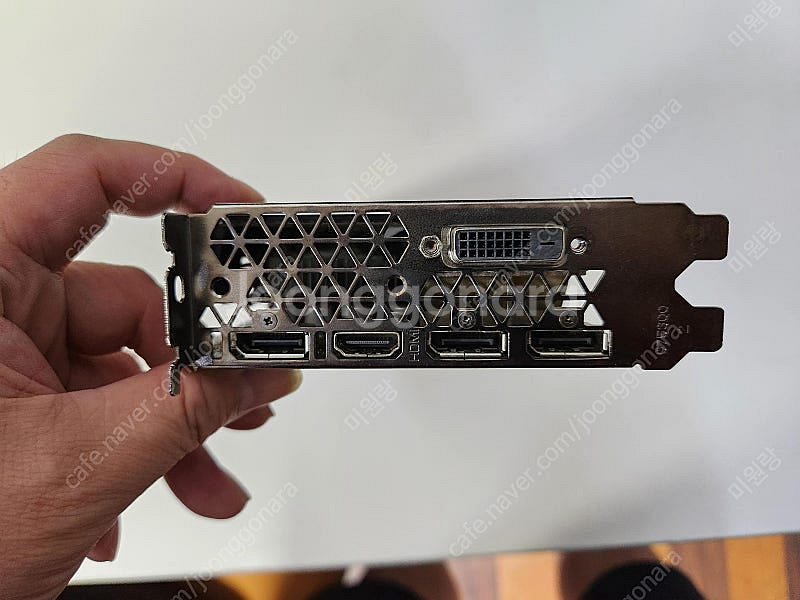 그래픽카드 1060 3G 팝니다--1