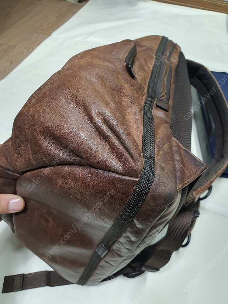 투미 녹스 가죽 백팩 이미지
