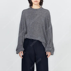 [1회 착] 다이닛 소프트 오버핏 스웨터
