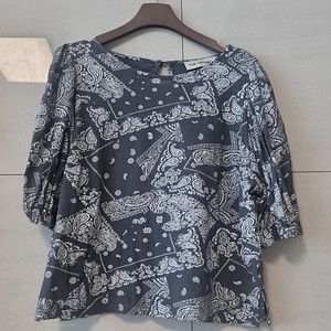 톰그레이하운드(TOM GREYHOUND) 페이즐리 반팔 블라우스