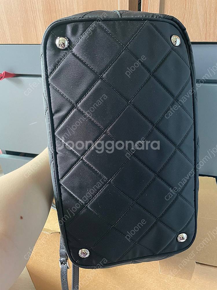 프라다 1BG740 포코노 퀼팅 체인 쇼퍼백--1