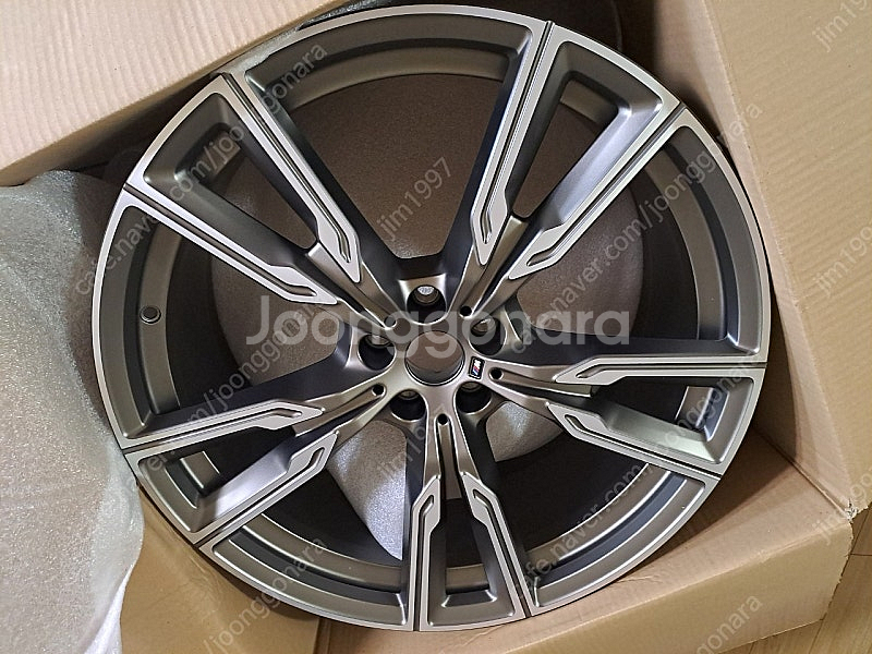 BMW X6,X5 용 22인치 747M 앞휠 새거1개--1