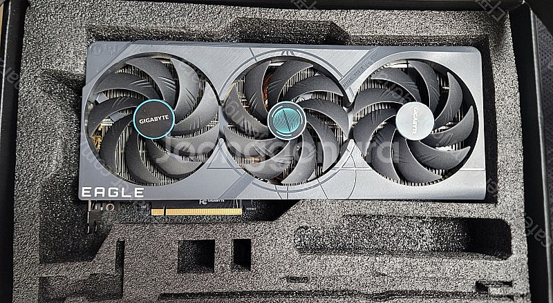 기가바이트 RTX4080--0
