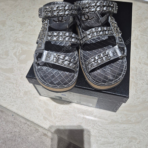 샤넬 체인 샌들 실버 36