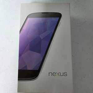 넥서스4 화이트 색상 판매합니다