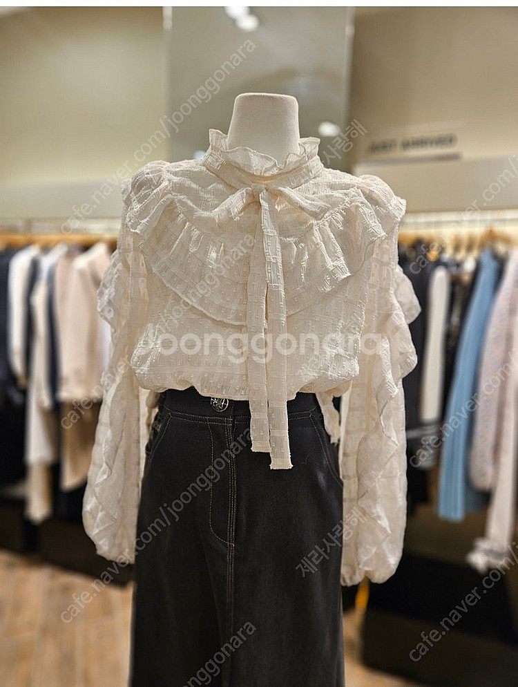 한섬 오즈세컨 러블리 블라우스--0