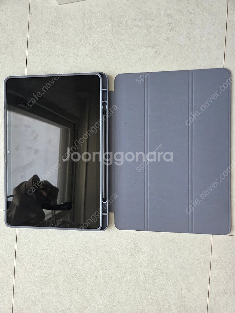 갤럭시 탭 S8 5G 실버 키보드 케이스 포함--4