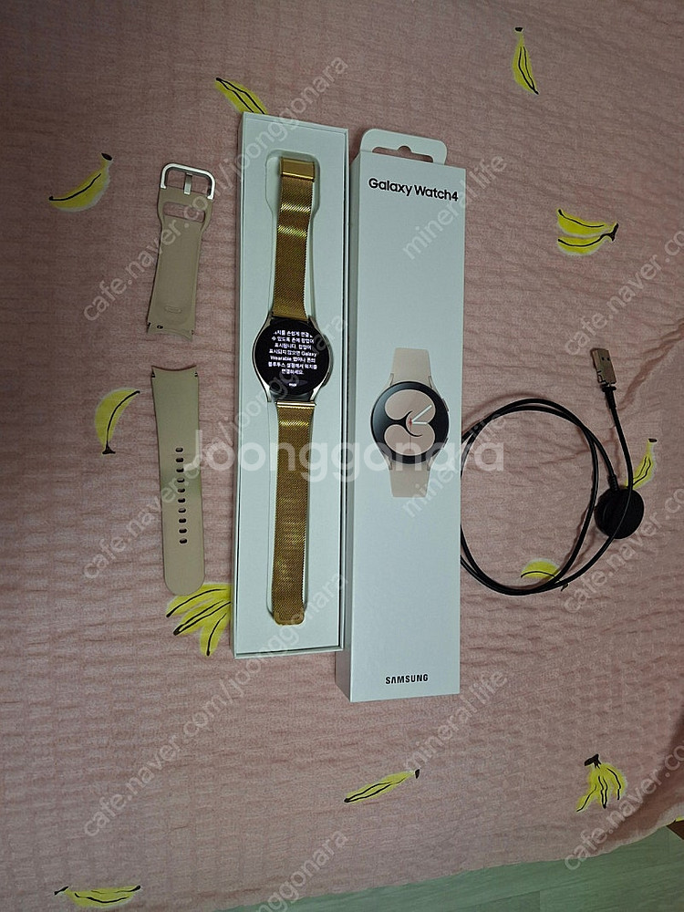 갤럭시워치4 (40mm) 입니다.--1