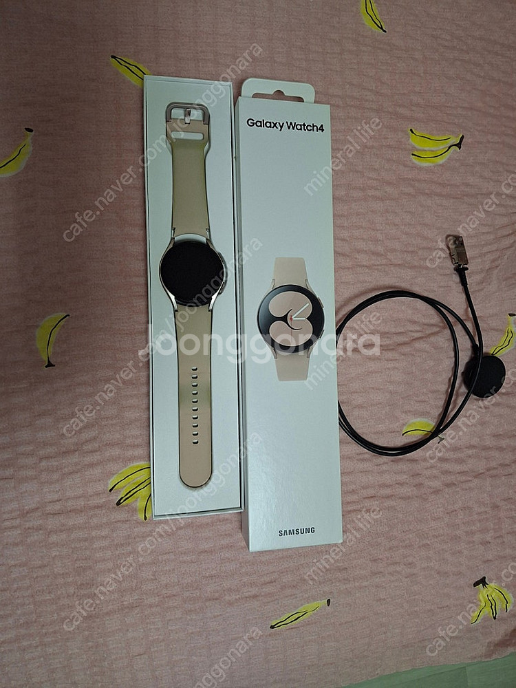 갤럭시워치4 (40mm) 입니다.--2