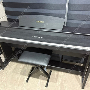 자리차지 하지 않는 사이즈의 삼익 디지털피아노 팝니다 이미지