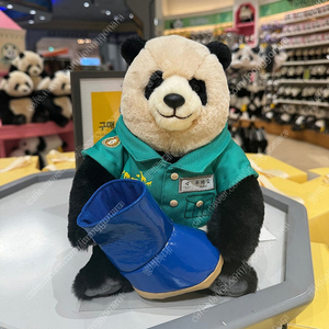 에버랜드 푸바오 사육사 인형(새상품) 판매합니다