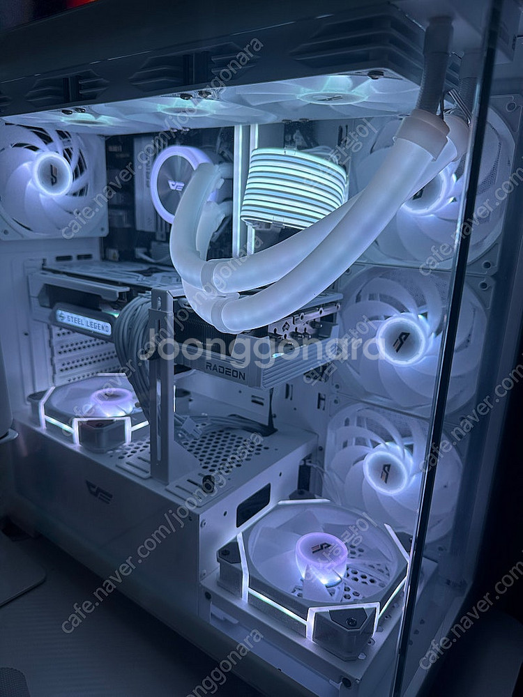 9700x/9070xt 올화이트 고사양 PC 팝니다--0