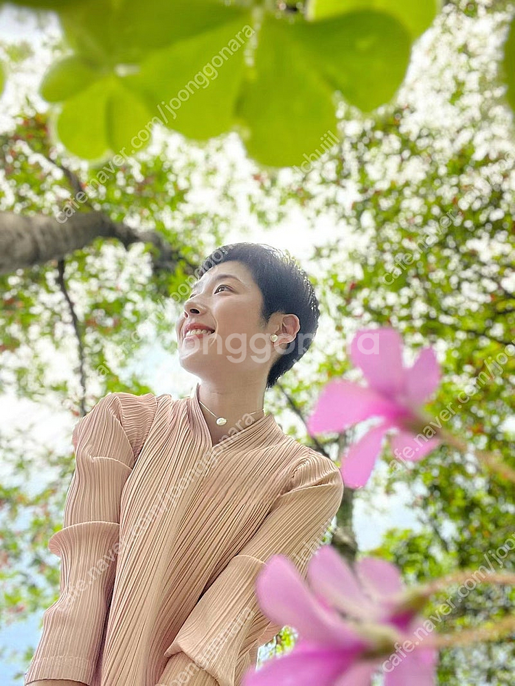 초특가)플리츠플리즈 멜로우 원피스,하프문백~--2