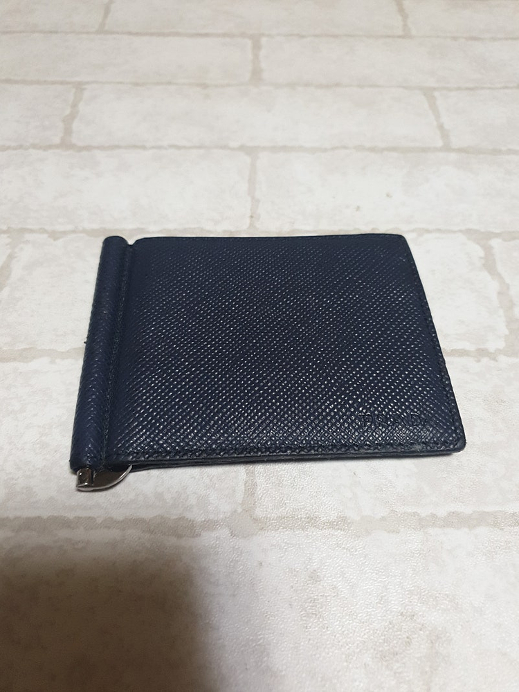 PRADA 프라다 머니클립 남자 반지갑 정품 이미지