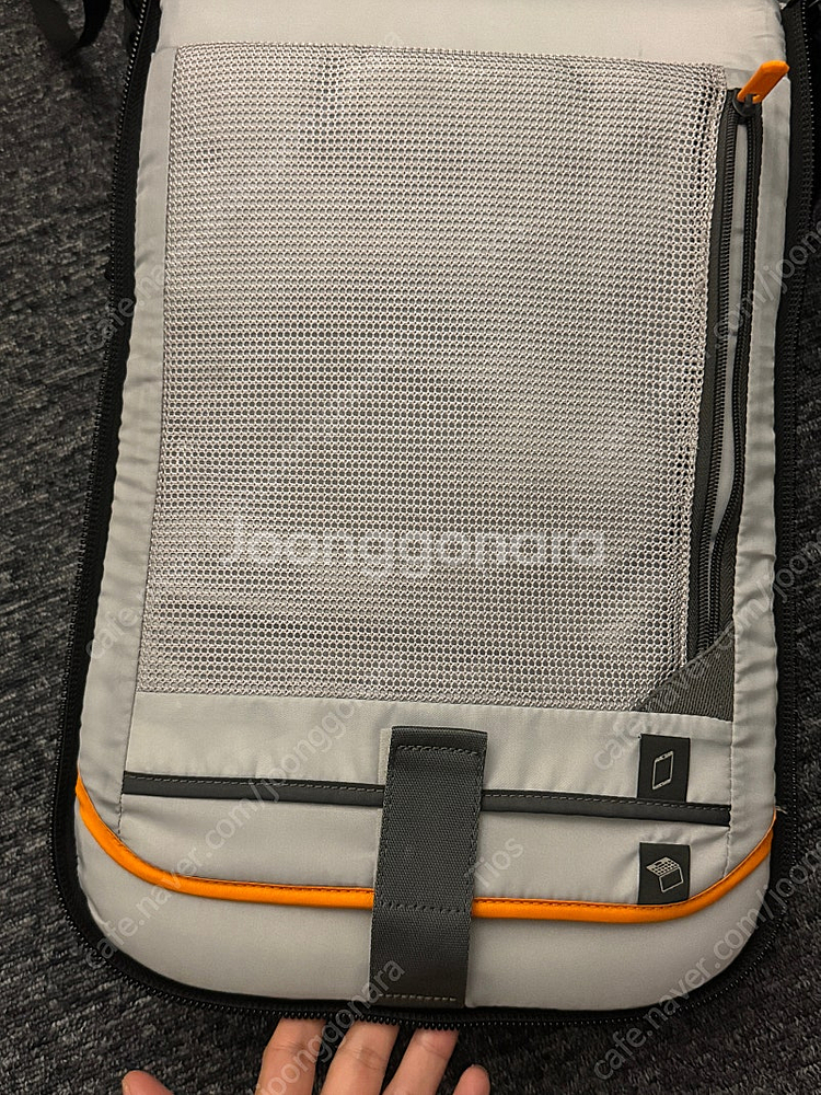 로우프로 플립사이드 BP 400 AW III 판매합니다...--3