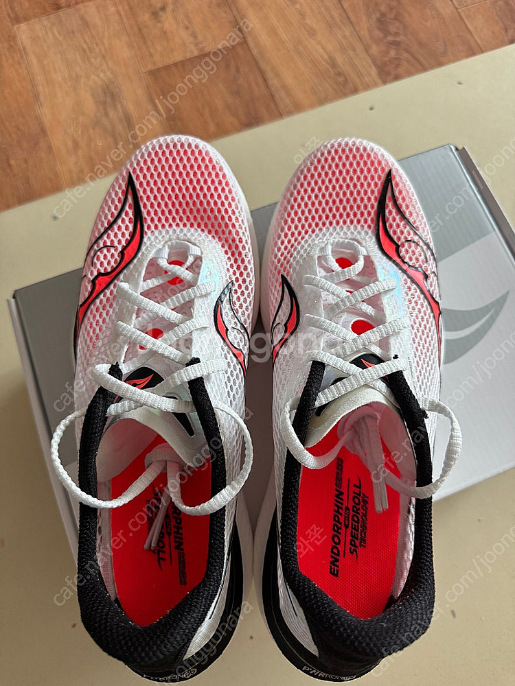 Saucony(써코니) 엔돌핀 프로3 275사이즈(US...--1