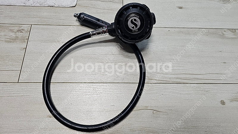 스쿠바프로 호흡기 R195 블랙 커버.--0