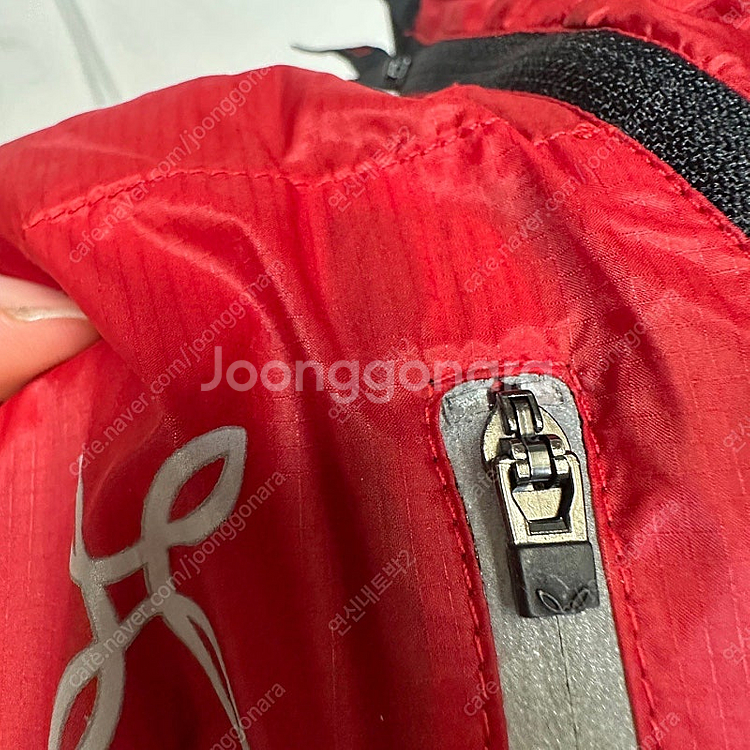 몬츄라 고프코어 레드사선 조끼베스트 XS--3