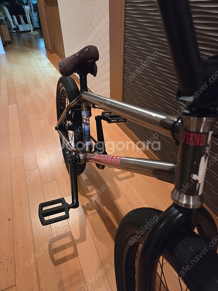 핀드밀스 풀커스텀 bmx 판매합니다.--6